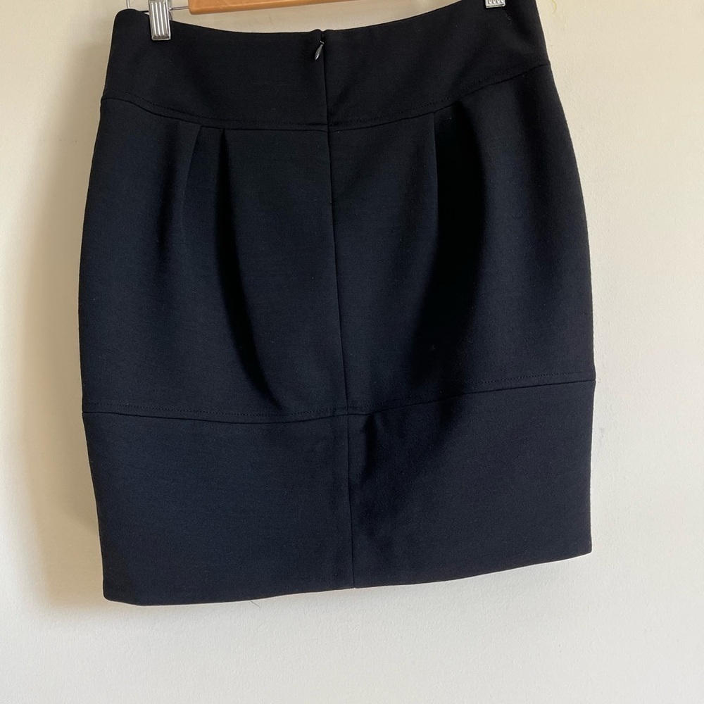 Vince Pleated Lined Wool Blend Short Classic Black Skirt Womens Size 4 - Picture 3 of 11